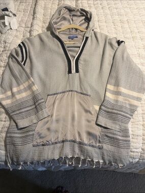 Women’s Hooded Pullover Sweatshirt in Light Gray with Stripe Detail